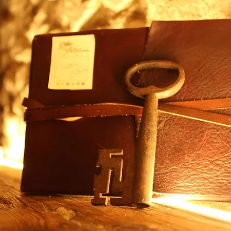 Clemaison Antica Dimora Cir Vda 0013 기그노드