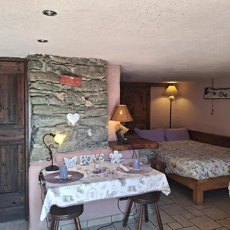 Clemaison Antica Dimora Cir Vda 0013 *